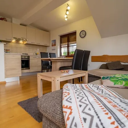 Suhi Vrh Apartman
